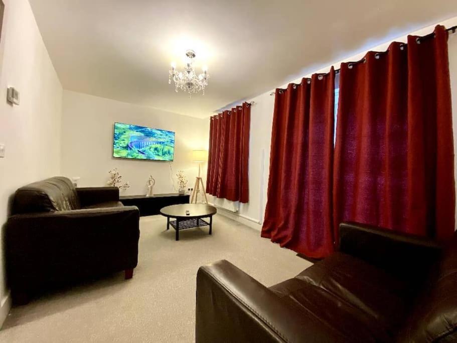 Uniquejoe Properties - 3 Bedroom แมนเชสเตอร์ ภายนอก รูปภาพ
